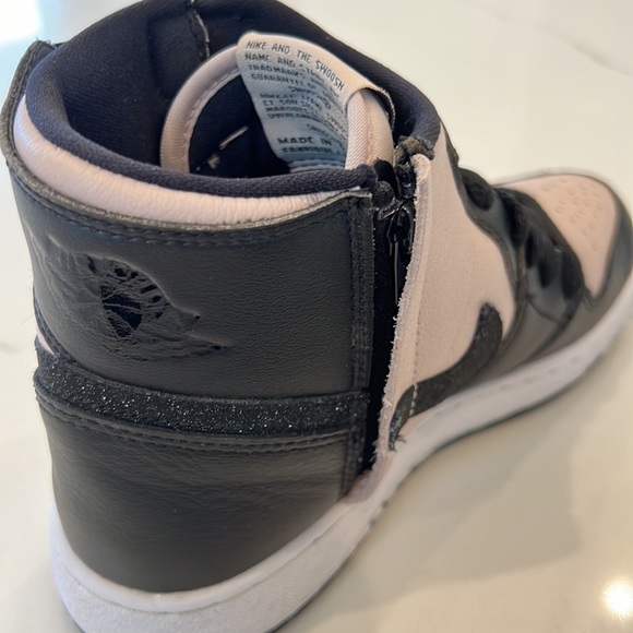 Nike Air Jordan Rebel 1’s Size 5 - Picture 6 of 9